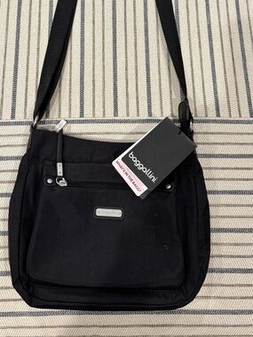 Baggallini Black Crossbody Shoulder Bag